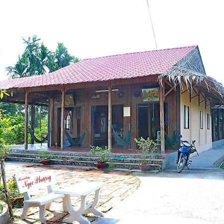 Ngoc Phuong Homestay Vĩnh Long Exteriör bild