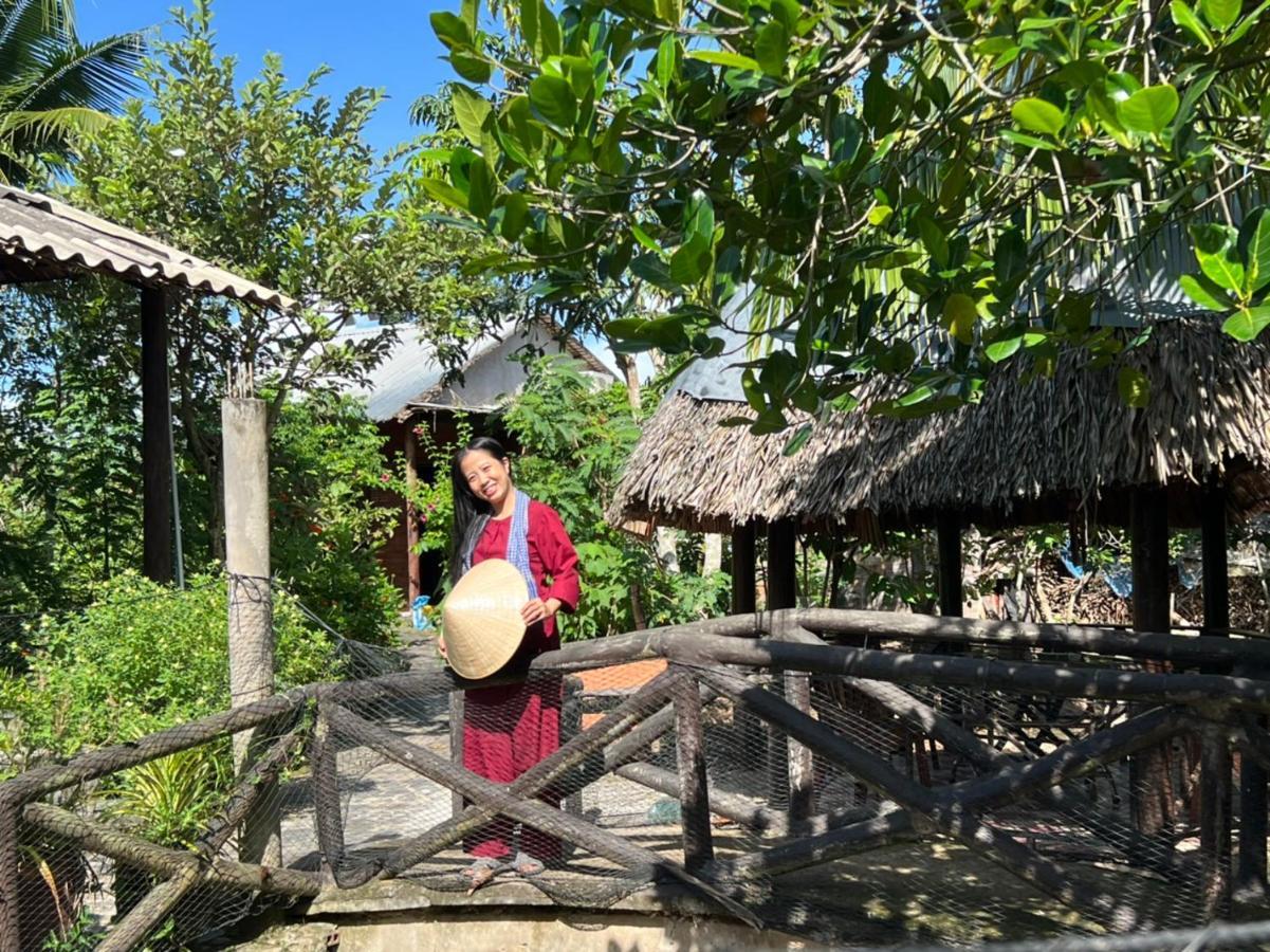 Ngoc Phuong Homestay Vĩnh Long Exteriör bild